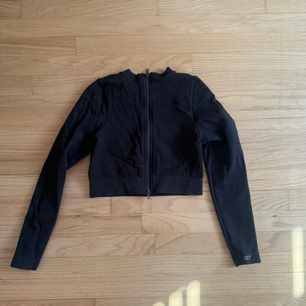 Set active zip up workout top